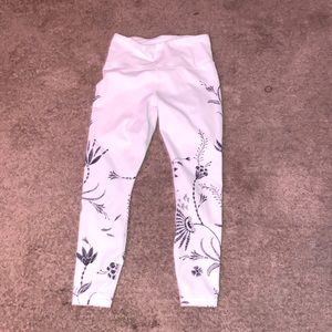 Selling Athleta small woman’s white leggings